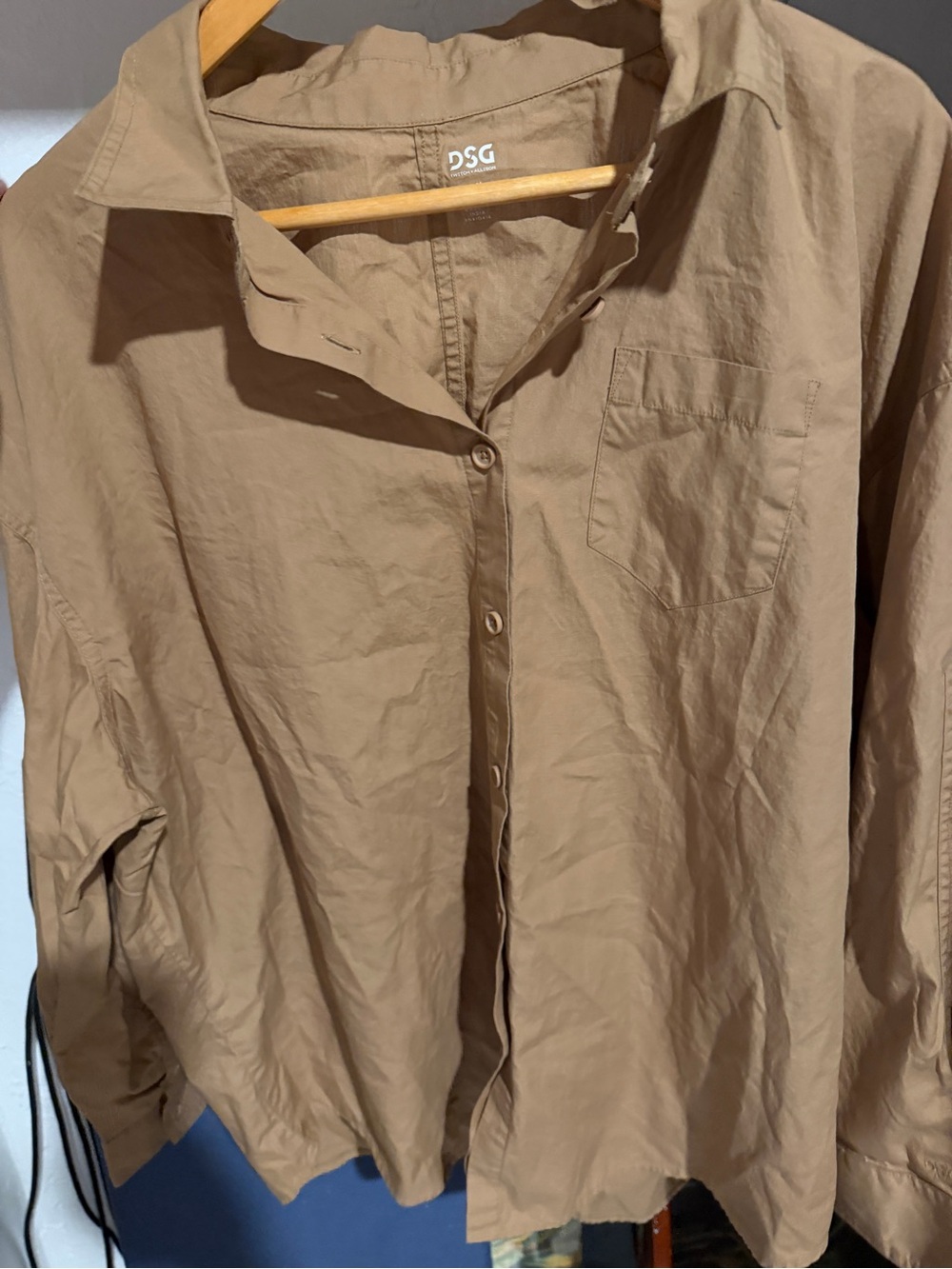 DSG ladies Long-Sleeve Button-Up Shirt in Tan